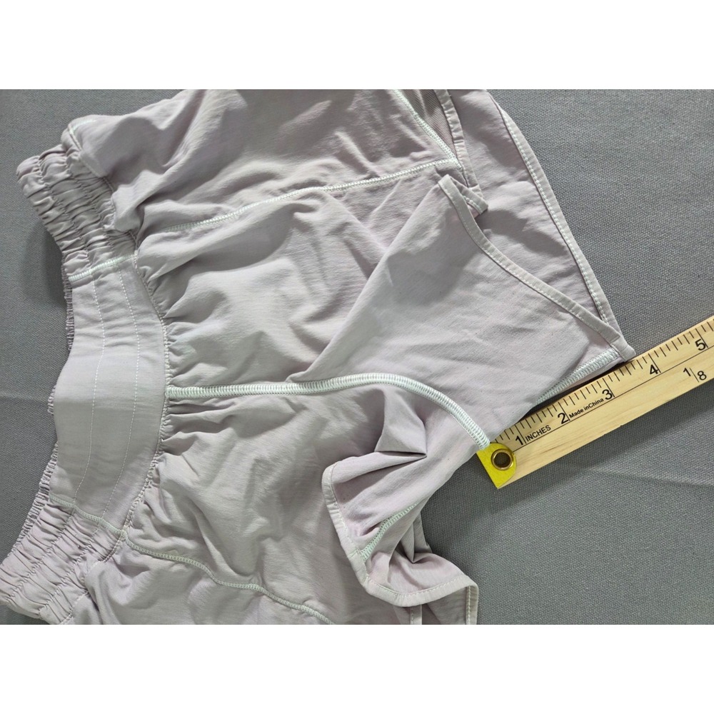 Lululemon Shorts Womens 4 Purple Lined Hottie Hot Performance Stretch Run Gym - Picture 5 of 8
